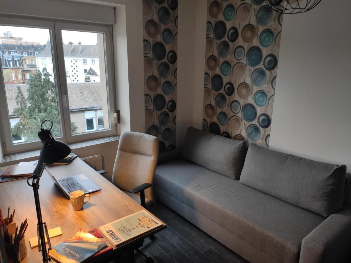 Appartement Cosy Centre-Ville Wifi Parking Charleville-Mézières Kültér fotó
